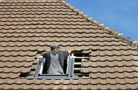 Pose de velux - La Feuillade 